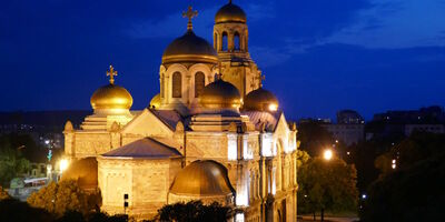 Kathedraal Maria de Hemelvaart - Varna Bulgarije